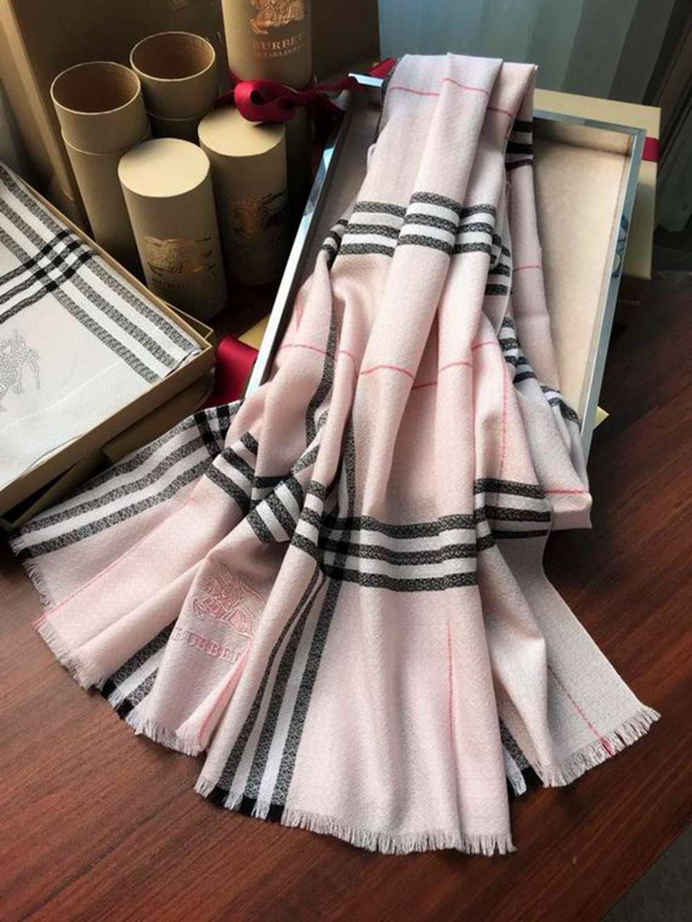 B**rry scarf